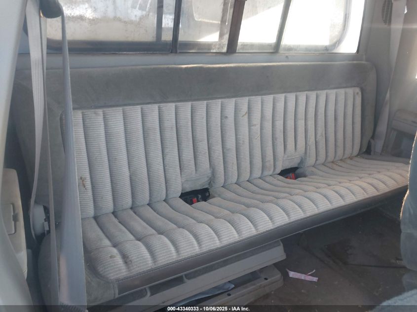 1992 GMC Sierra K2500 VIN: 2GTFK29K5N1526110 Lot: 43340333