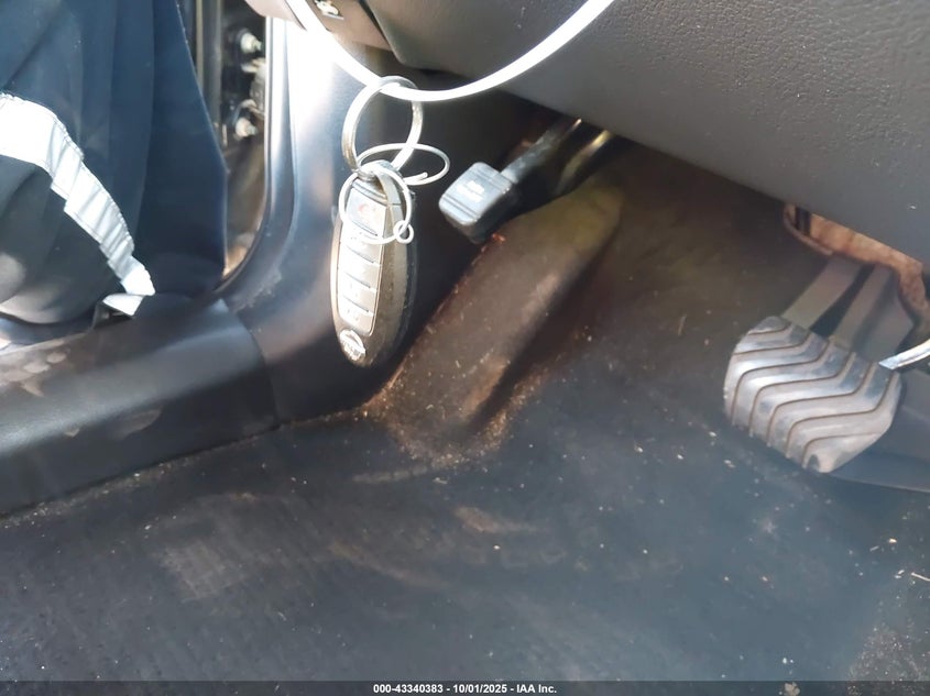 2018 NISSAN ROGUE SV - KNMAT2MV6JP617103