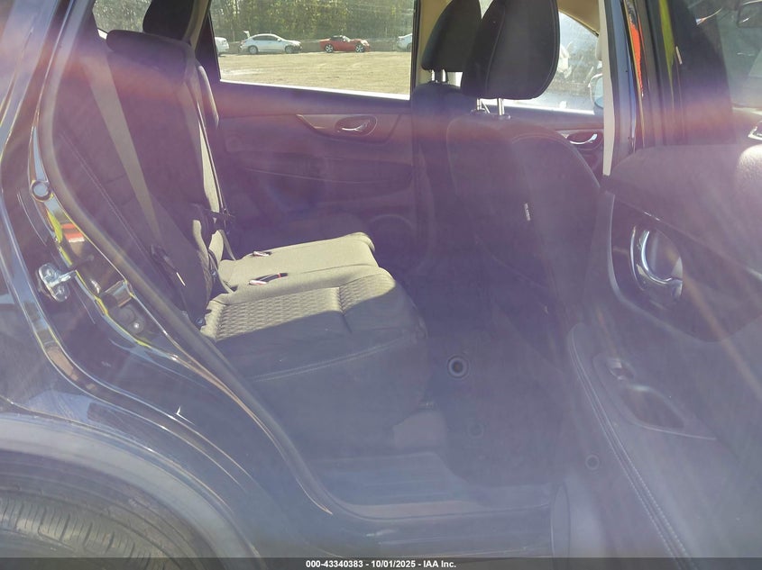 2018 NISSAN ROGUE SV - KNMAT2MV6JP617103