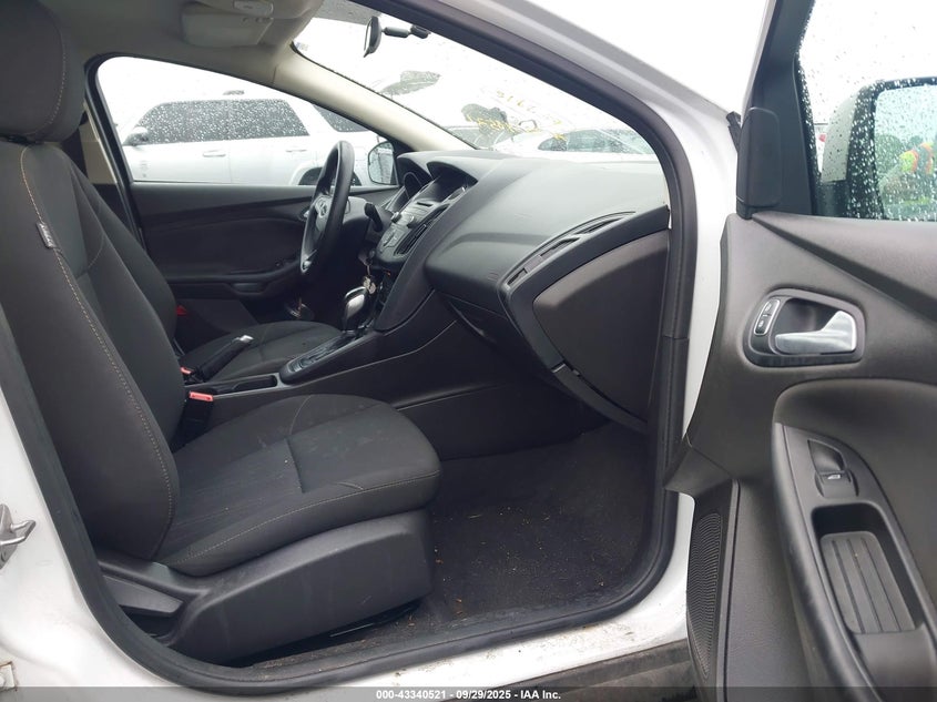2016 FORD FOCUS SE - 1FADP3F29GL365542