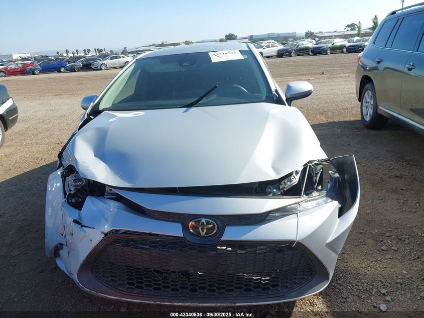 2022 Toyota Corolla Le VIN: 5YFEPMAE4NP300415 Lot: 43340536