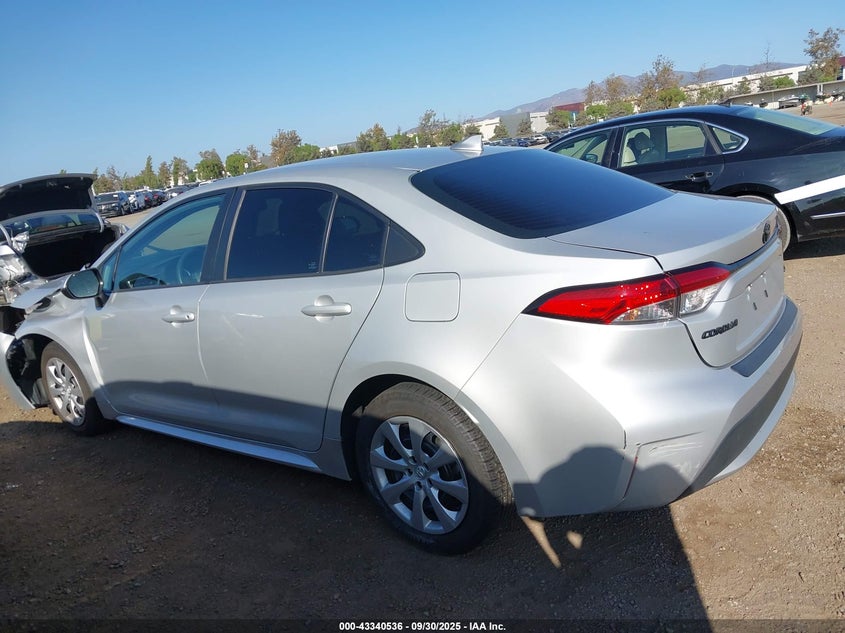 2022 Toyota Corolla Le VIN: 5YFEPMAE4NP300415 Lot: 43340536