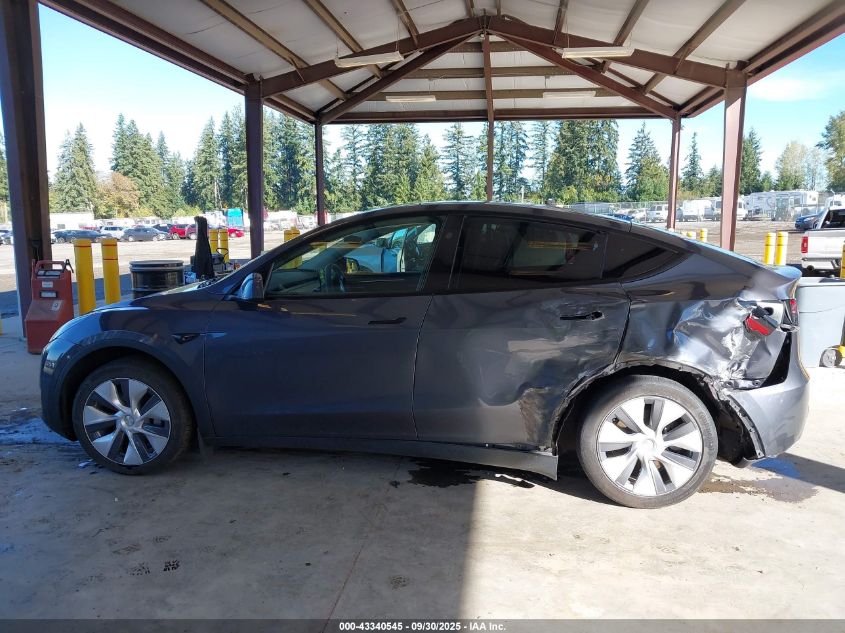 2023 Tesla Model Y Awd/Long Range Dual Motor All-Wheel Drive VIN: 7SAYGDEE6PF886642 Lot: 43340545