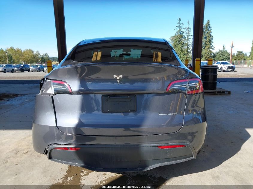 2023 Tesla Model Y Awd/Long Range Dual Motor All-Wheel Drive VIN: 7SAYGDEE6PF886642 Lot: 43340545