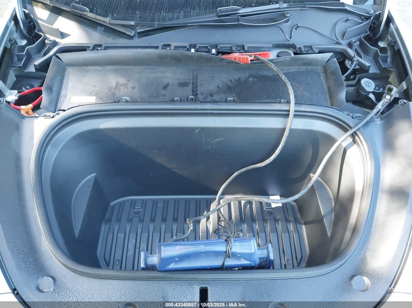 2025 Tesla Model Y Long Range Dual Motor All-Wheel Drive VIN: 7SAYGAEE1SF221655 Lot: 43340557