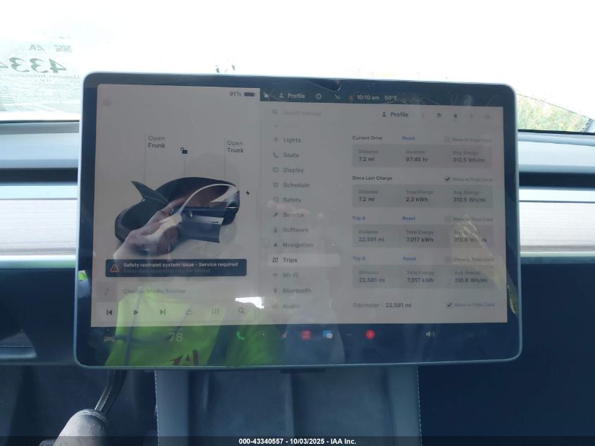 2025 Tesla Model Y Long Range Dual Motor All-Wheel Drive VIN: 7SAYGAEE1SF221655 Lot: 43340557