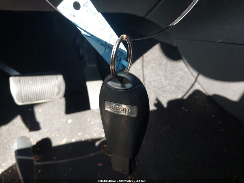 2012 Jeep Grand Cherokee Laredo VIN: 1C4RJEAGXCC355967 Lot: 43340649