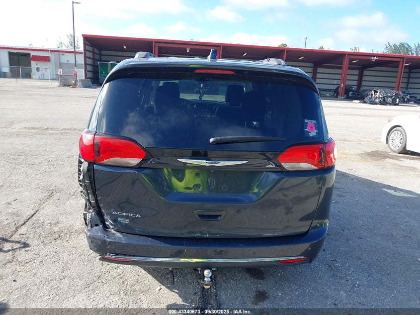 2020 Chrysler Pacifica Touring L VIN: 2C4RC1BG2LR280268 Lot: 43340673