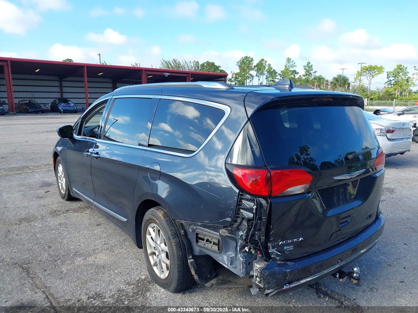 2020 Chrysler Pacifica Touring L VIN: 2C4RC1BG2LR280268 Lot: 43340673