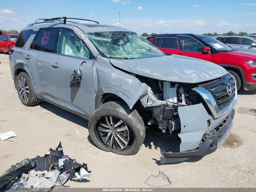 NISSAN PATHFINDER PLATINUM FWD