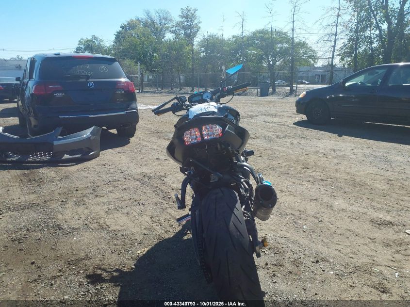 2011 Yamaha Fz8 N VIN: JYARN27E6BA001135 Lot: 43340793