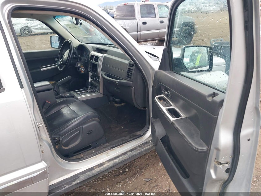 1J8GN58KX9W512449 2009 JEEP LIBERTY (NORTH AMERICA) photo no. 5