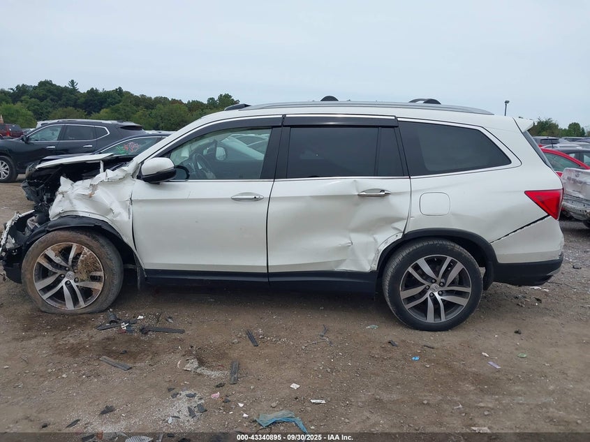 2017 HONDA PILOT TOURING - 5FNYF6H91HB023453