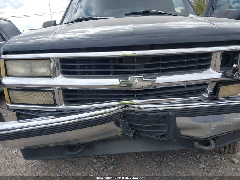 1997 Chevrolet Tahoe VIN: 3GNEK18R8VG101807 Lot: 43340913