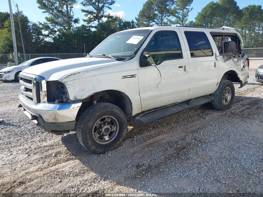 1FMSU41F7YEB39575 2000 FORD EXCURSION photo no. 2