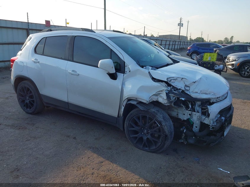 CHEVROLET TRAX FWD LT