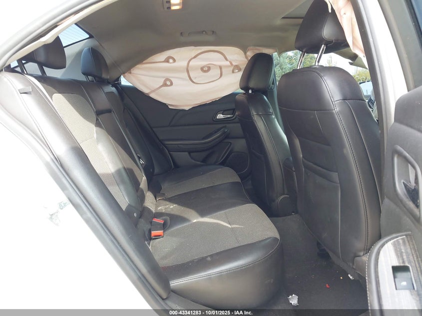 2015 CHEVROLET MALIBU 1LT 1G11C5SL8FF192816