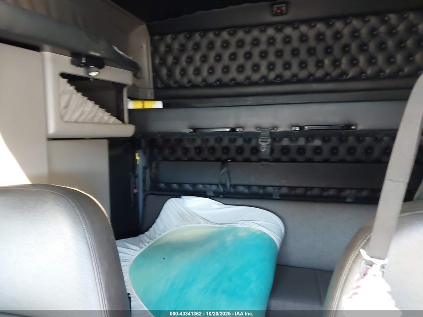 2021 KENWORTH W900 auction photo 7