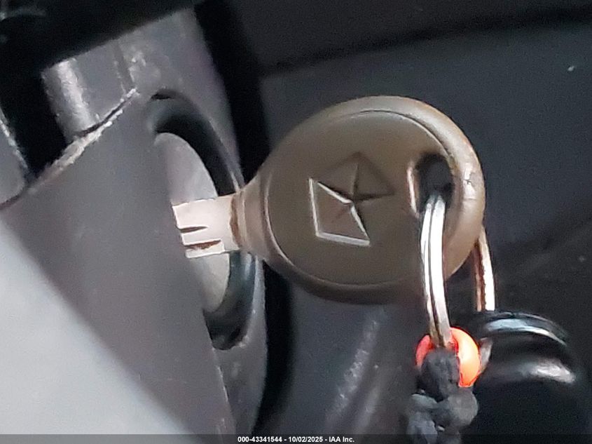 2000 Jeep Grand Cherokee Limited VIN: 1J4GW58NXYC311093 Lot: 43341544