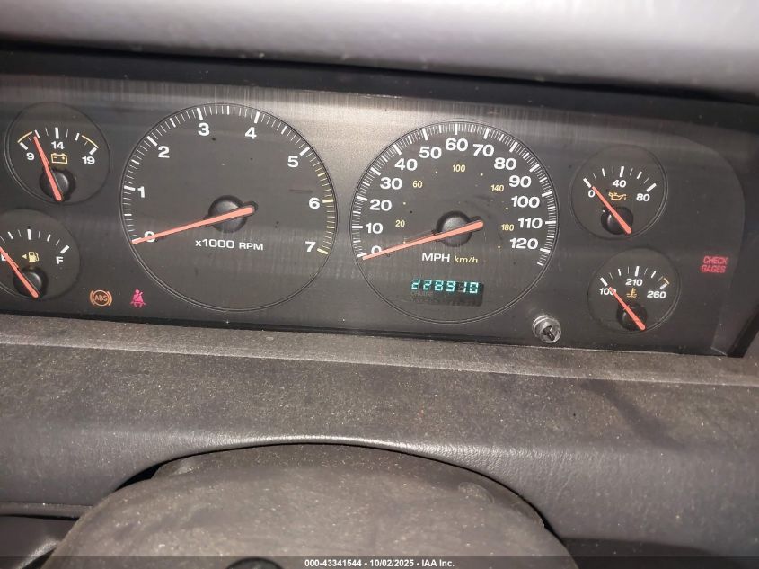 2000 Jeep Grand Cherokee Limited VIN: 1J4GW58NXYC311093 Lot: 43341544