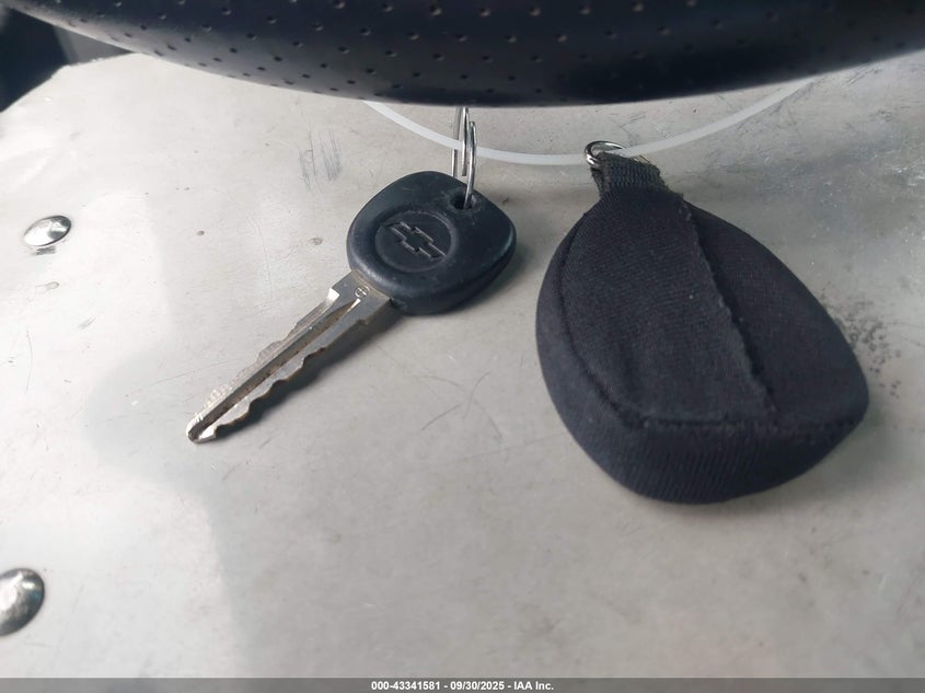 2013 CHEVROLET SUBURBAN 1500 LT - 1GNSCJE07DR101964