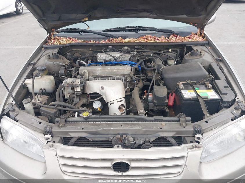 1998 Toyota Camry Le VIN: JT2BG22K2W0250081 Lot: 43341600