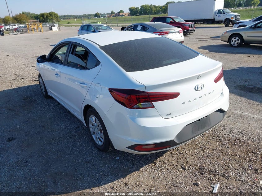 2019 HYUNDAI ELANTRA SE - 5NPD74LFXKH449437