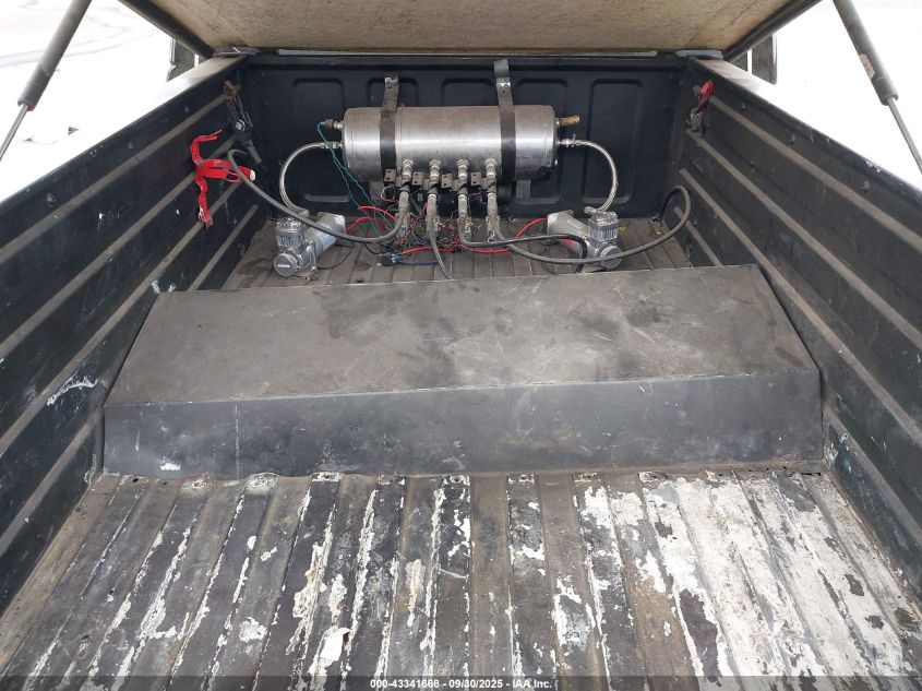 1992 GMC Sierra C1500 VIN: 1GTDC14K3NZ523641 Lot: 43341668