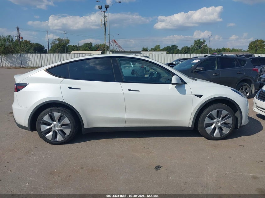 2023 Tesla Model Y VIN: 7SAYGDEE5PA168223 Lot: 43341688