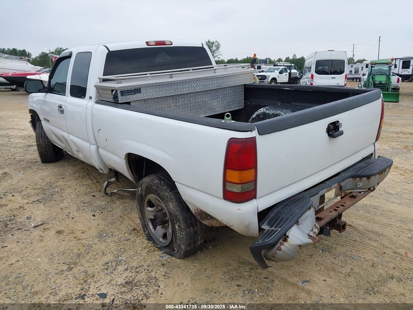 1GCHC29UX1Z267977 2001 CHEVROLET SILVERADO photo no. 3