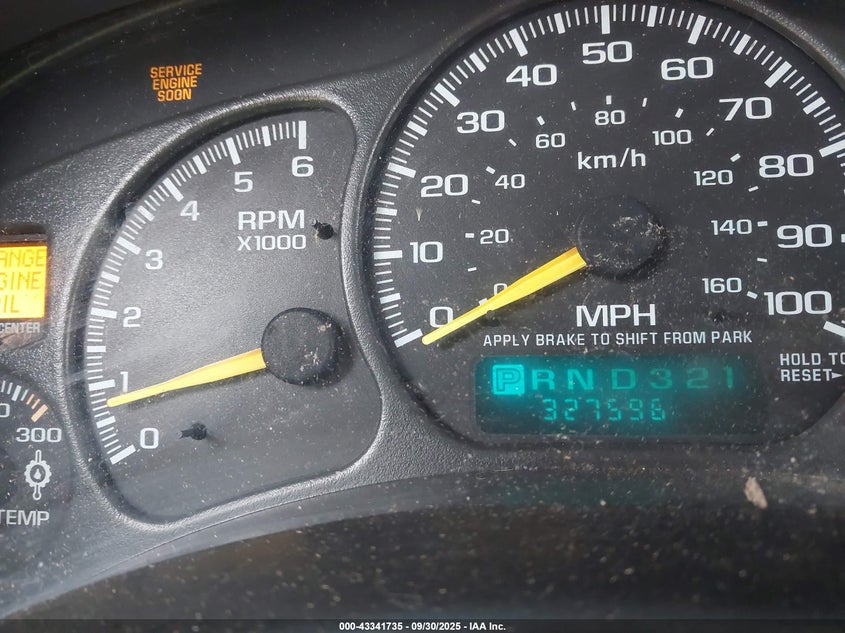 1GCHC29UX1Z267977 2001 CHEVROLET SILVERADO photo no. 5