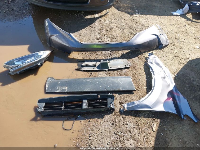 2017 Honda Cr-V Lx VIN: 2HKRW6H33HH203230 Lot: 43341746