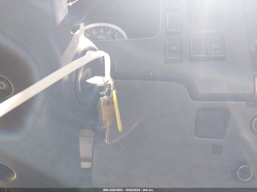 2011 Isuzu Npr Hd Dsl Reg VIN: JALC4W16XB7003956 Lot: 43341804