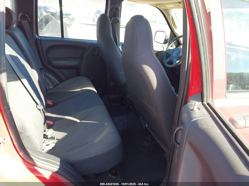 1J4GL48K63W525787 2003 JEEP LIBERTY (NORTH AMERICA) photo no. 8