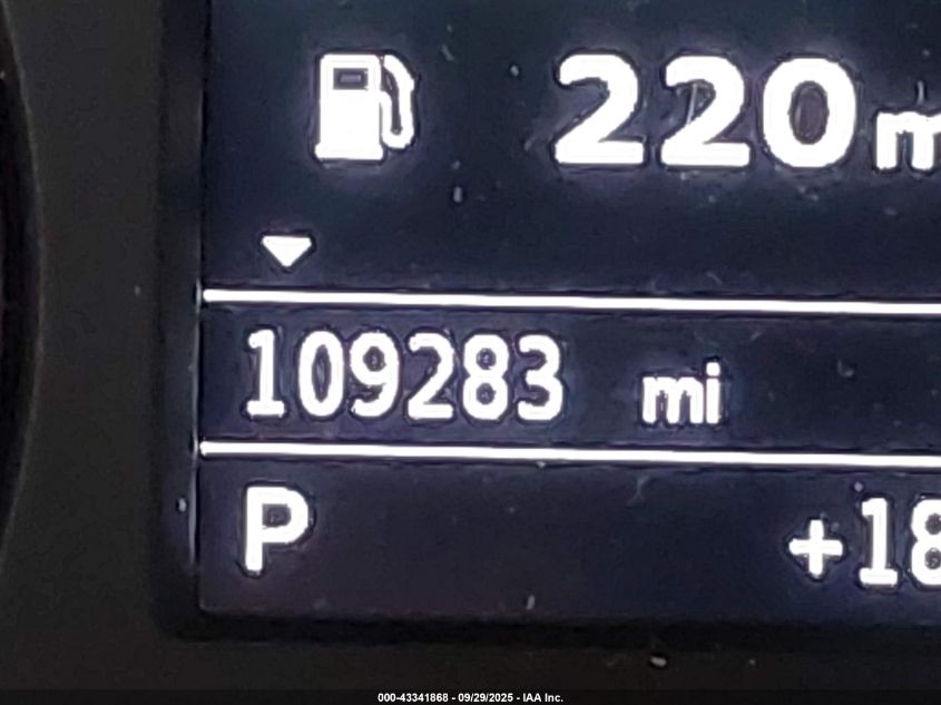 2017 Audi A3 2.0T Premium VIN: WAUAUGFFXH1045110 Lot: 43341868