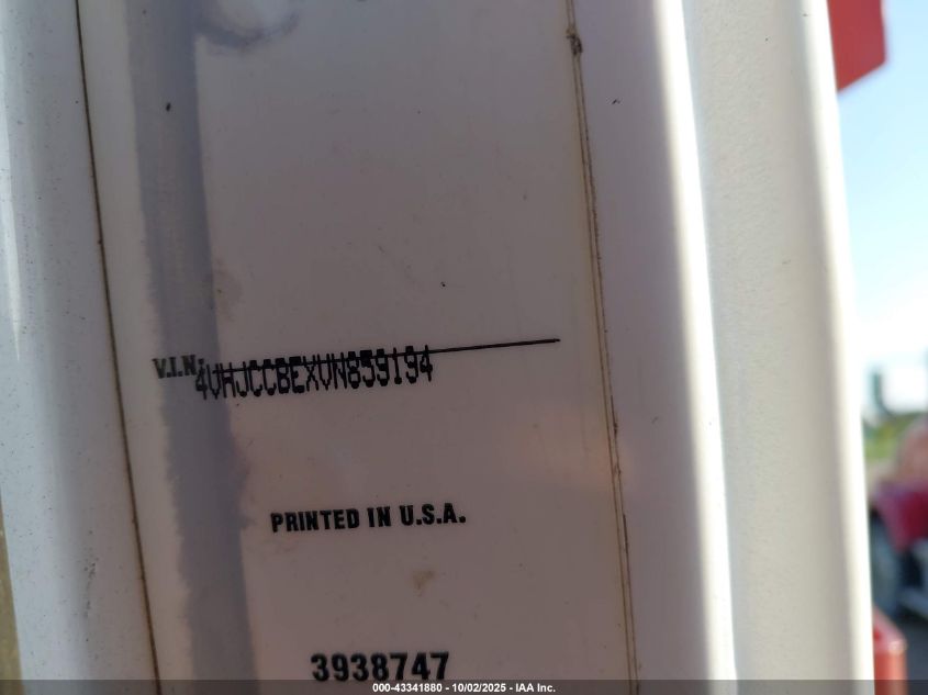 1997 Volvo Conventional Wg VIN: 4VHJCCBEXVN859194 Lot: 43341880