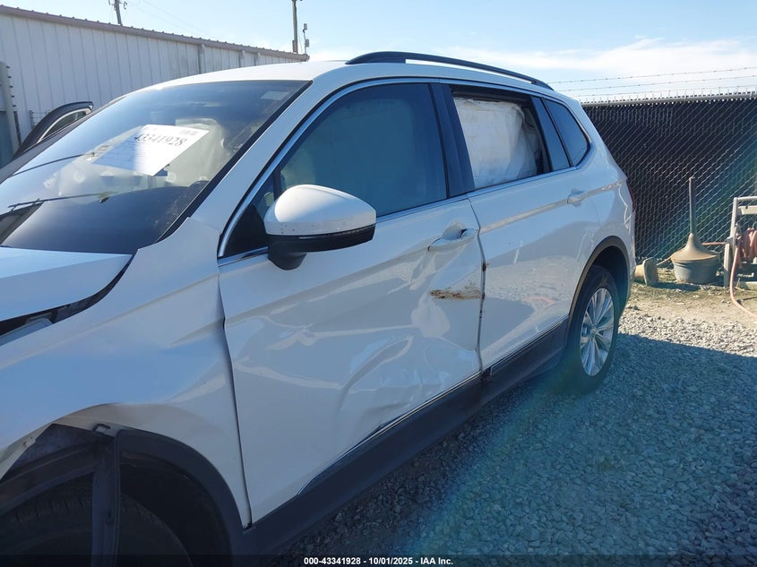 2018 VOLKSWAGEN TIGUAN 2.0T SE/2.0T SEL 3VV3B7AX2JM211616