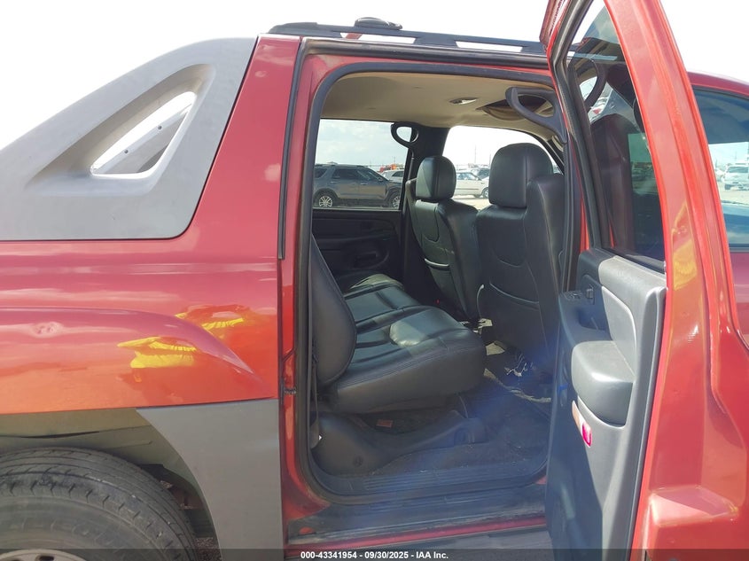 2002 Chevrolet Avalanche 2500 VIN: 3GNGK23G02G223190 Lot: 43341954