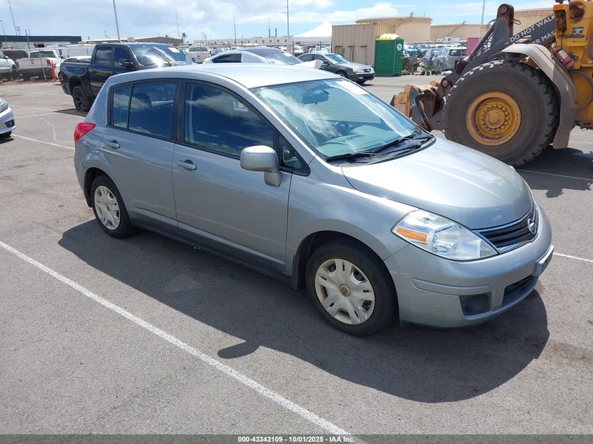 NISSAN VERSA 1.8S