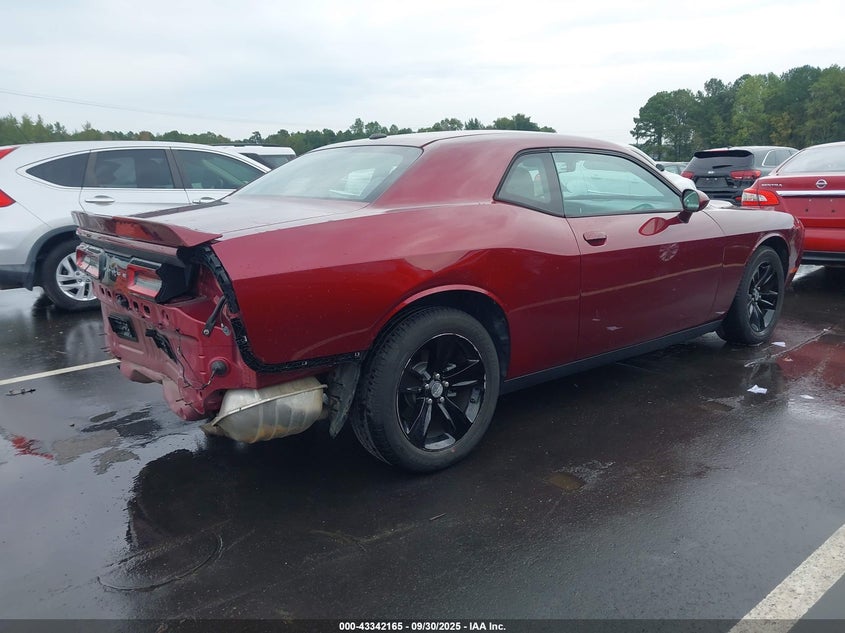 2C3CDZAG3JH294545 2018 DODGE CHALLENGER photo no. 4