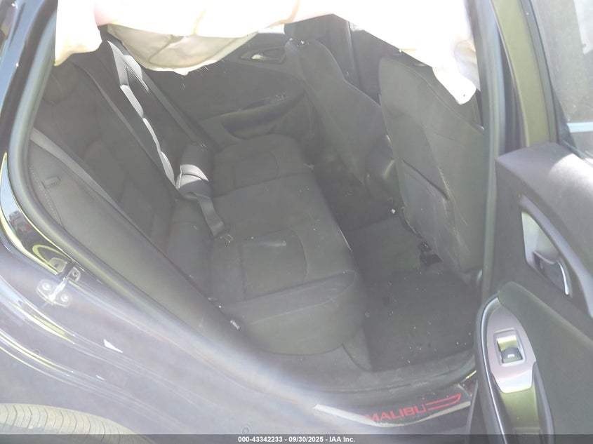 2024 CHEVROLET MALIBU auction photo 8