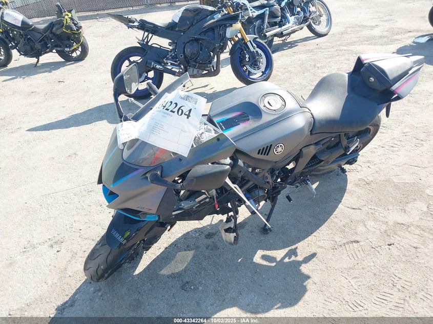 JYARM38E6RA010080 2024 YAMAHA YZF photo no. 2