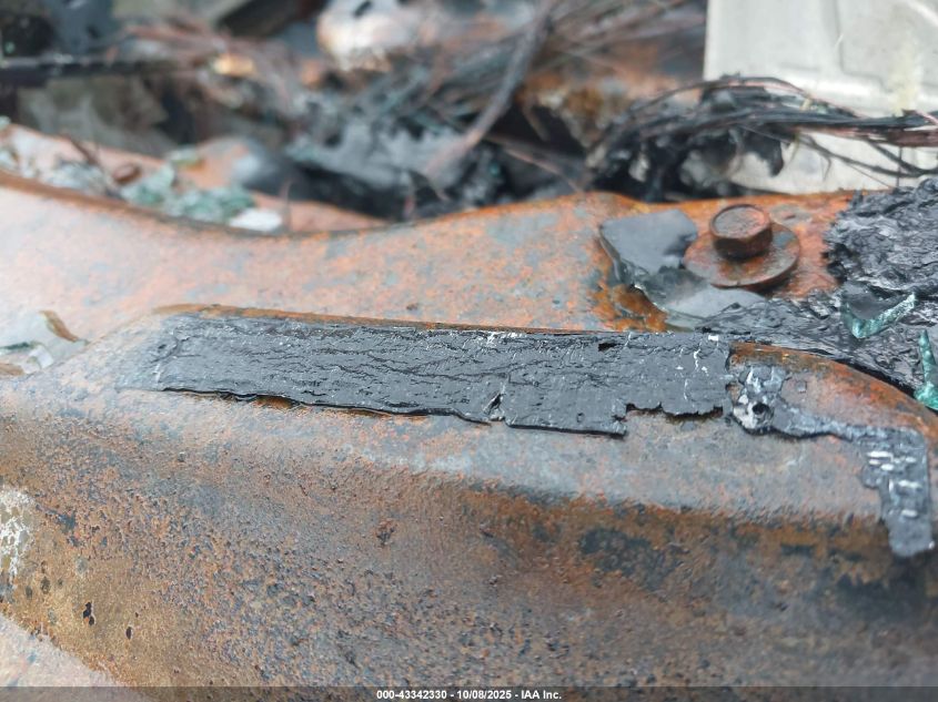 2013 GMC Sierra 3500Hd Sle VIN: 1GT423C83DF237793 Lot: 43342330