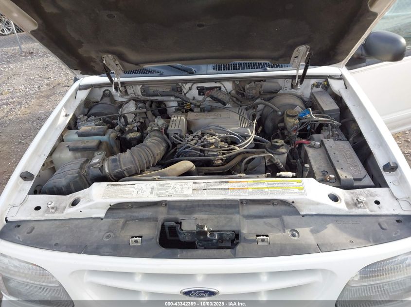 2000 Ford Explorer Limited VIN: 1FMDU85P2YZB38250 Lot: 43342369