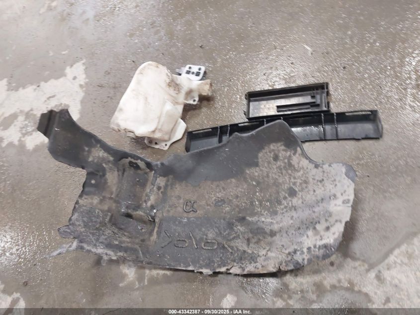 2008 Ford Expedition Xlt VIN: 1FMFU16528LA04323 Lot: 43342387