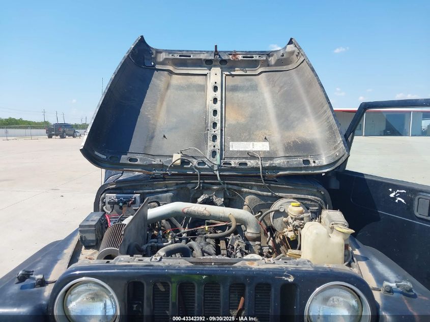 1998 Jeep Wrangler Sport VIN: 1J4FY19S8WP745716 Lot: 43342392