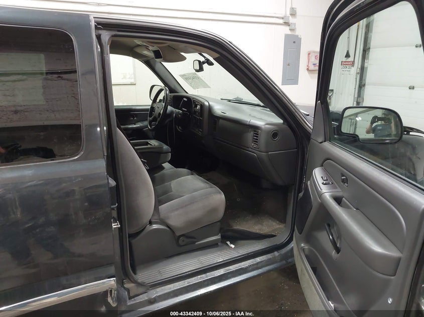 1GTEK19TX4E359805 2004 GMC SIERRA photo no. 5