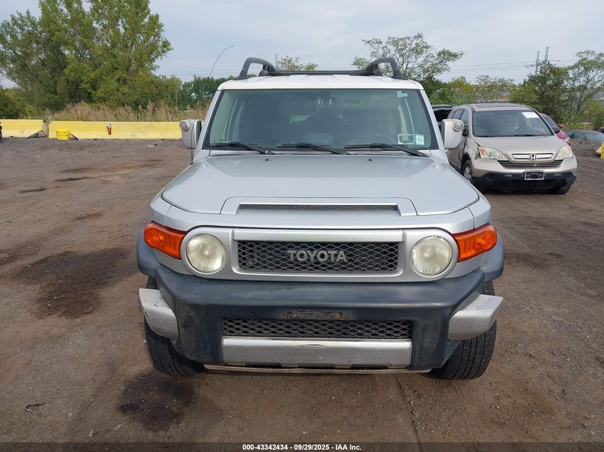 2007 Toyota Fj Cruiser VIN: JTEBU11F270005454 Lot: 43342434