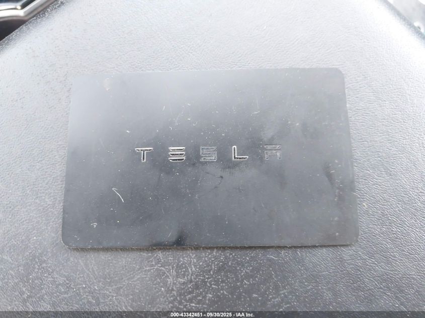 2018 Tesla Model 3 Long Range/Performance VIN: 5YJ3E1EB4JF127402 Lot: 43342451