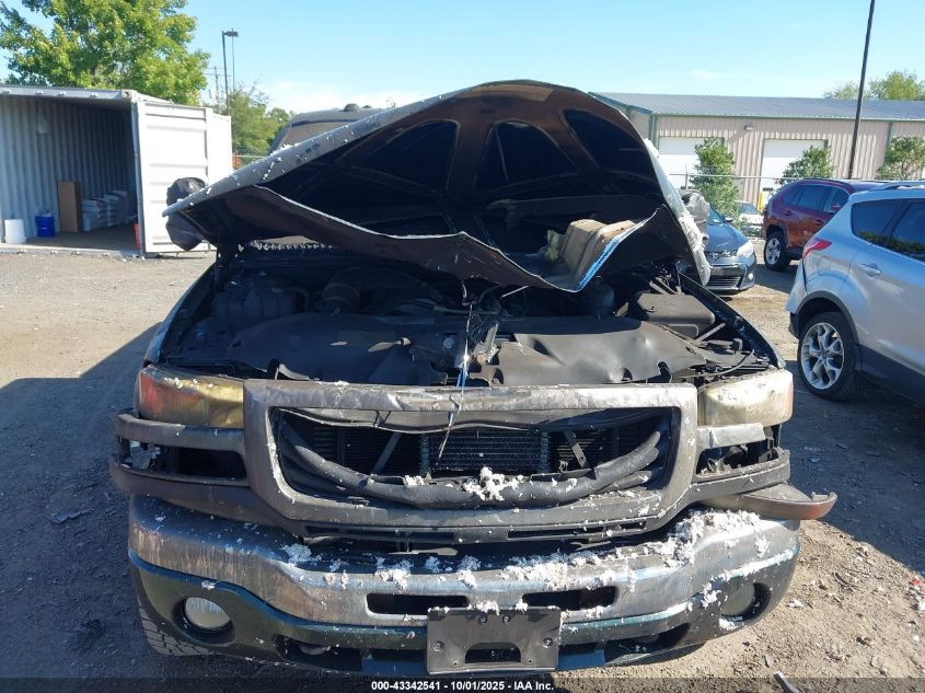 2004 GMC Sierra 2500Hd Slt VIN: 1GTHK23204F255773 Lot: 43342541